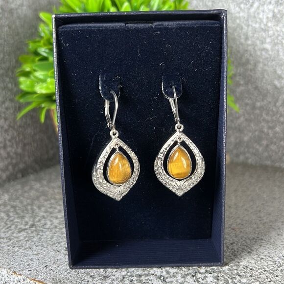 NWT Yellow Tigers Eye Earrings in Silver Tone Magnetic Setting Boho ETHNIC - Picture 1 of 5